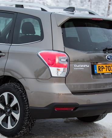 SUBARU_FORESTER-15-lr